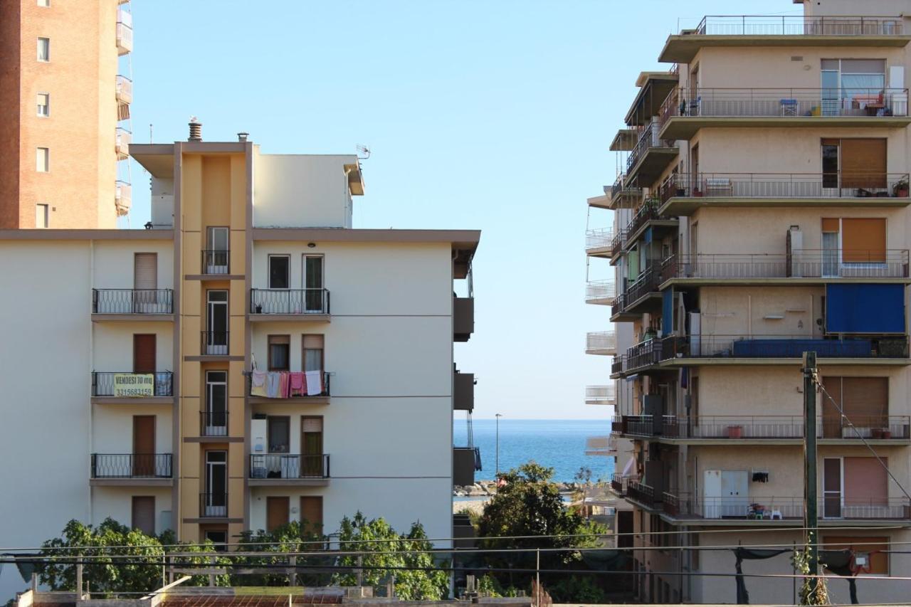 Persea mare appartamenti Arma di Taggia Exterior foto